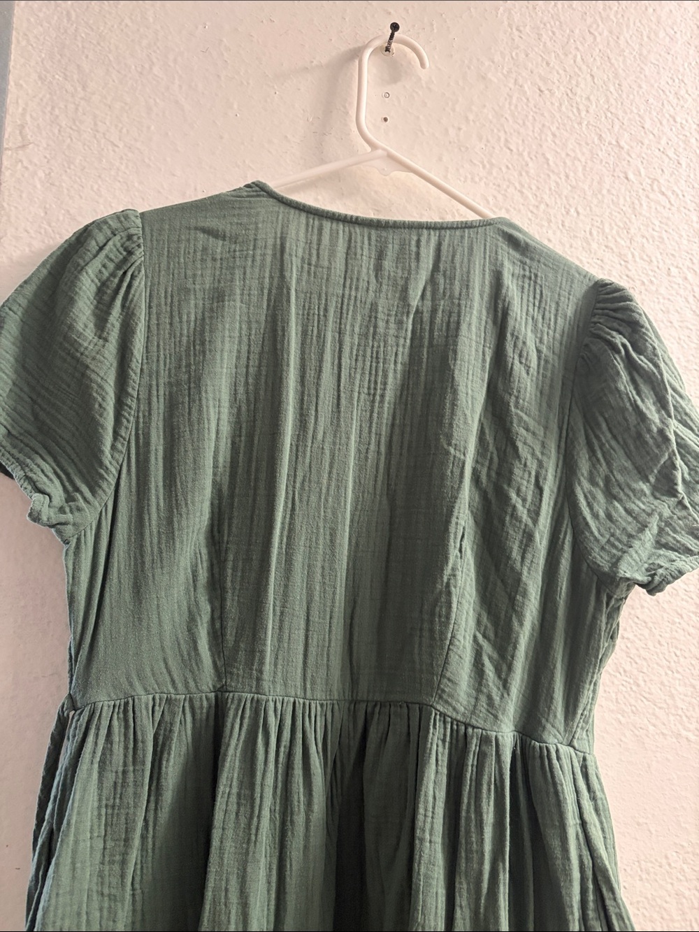 Universal Thread Sage Green Wrap Midi Dress with Tie Waist - Picture 6 of 8